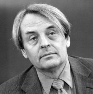 Mihály Szegedy-Maszák